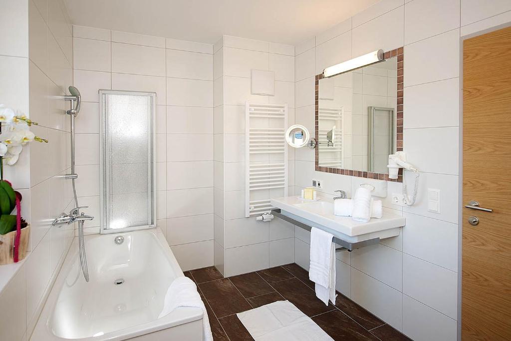 Large Double Room